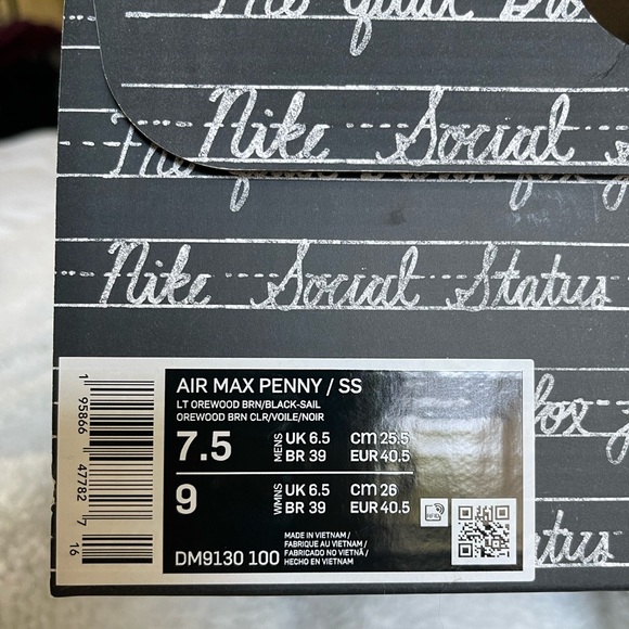 Brand New Air Max Penney Social Status - Picture 6 of 6